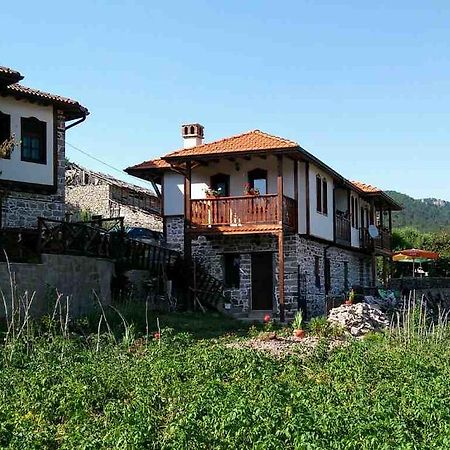 Semana Guesthouse Vrata Buitenkant foto