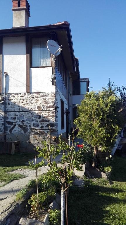 Semana Guesthouse Vrata Buitenkant foto