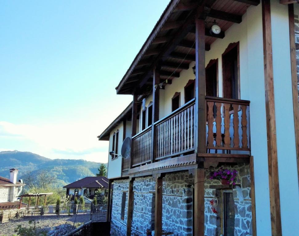 Semana Guesthouse Vrata Buitenkant foto