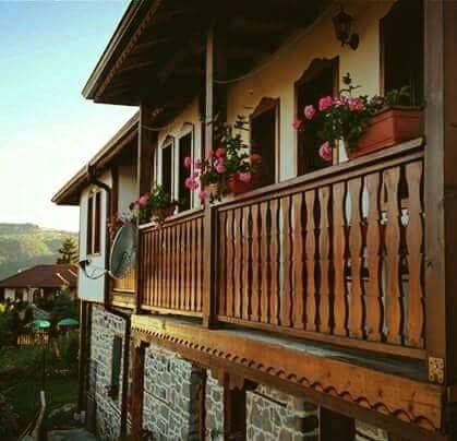 Semana Guesthouse Vrata Buitenkant foto